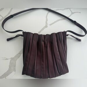 Lupo Pleated Bucket Bag Purse-Maroon/Burgandy